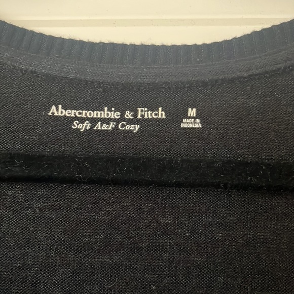 Abercrombie Women's Long-Sleeve Cozy Wrap Bodysuit - Picture 4 of 4